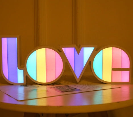 Love Decor Light