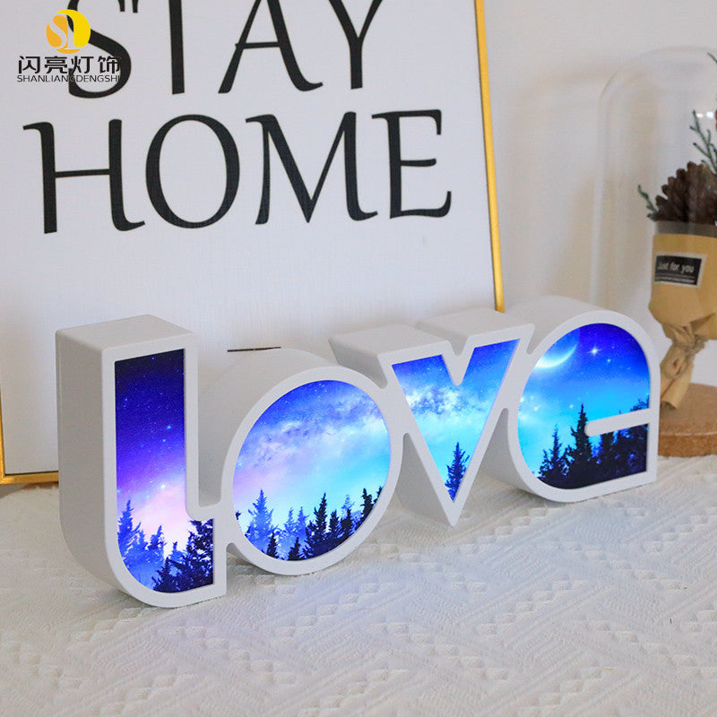 Love Decor Light